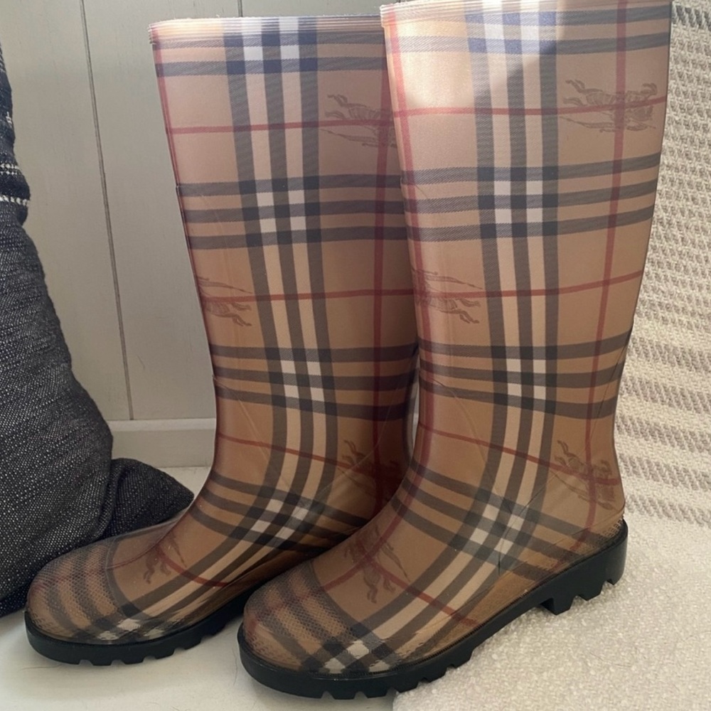 Burberry rain boots